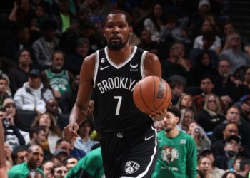 Kevin Durant donates $500,000 to help renovate Bowie State basketball gym