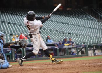 Grambling State falls to Top 25 Arkansas in 9-7 slugfest