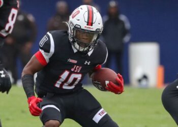Willie Gaines commits to play for Deion Sanders at Colorado
