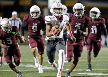 Three-star 2024 Texas high school quarterback commits to Jackson State