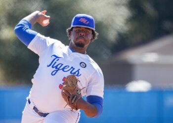SIAC starting pitcher of the year signs professional baseball contract