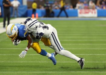 Markquese Bell Monday Night Football performance earns him special Dallas Cowboys honor