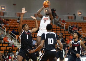 November Madness: Clark Atlanta upsets Division I team in preseason tune-up