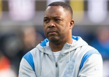 Chicago Bears hire former Hampton offensive coordinator as wide receivers coach