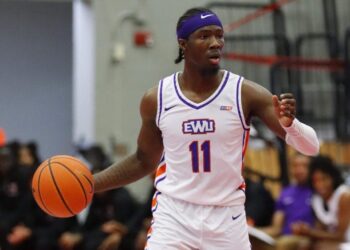 Edward Waters stuns SIAC East leader Morehouse