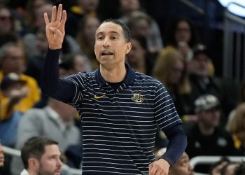 Shaka Smart backs FAMU basketball coach Patrick Crarey: ‘proven winner’