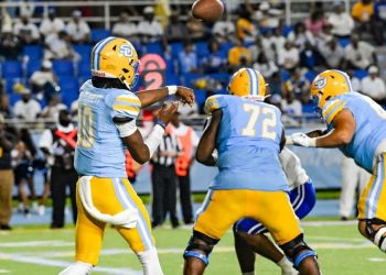 HBCU quarterback transfers to rival SWAC school after hitting portal
