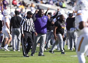 Prairie View stuns Jackson State to win SWAC title & Celebration Bowl berth