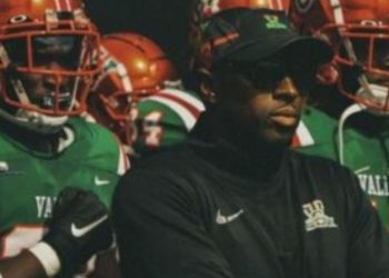 Ex-Mississippi Valley State coach is leading a football team again