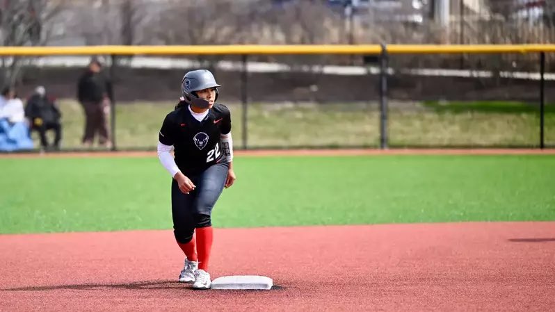 Howard softball takes over first place in the MEAC with weekend sweep 1 Maryn Jordan Howard