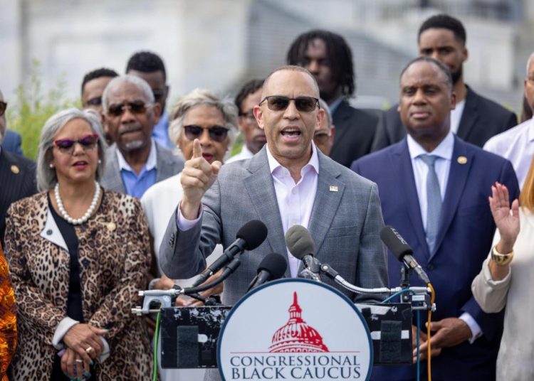 What do Black college sports figures think about call for athletes to make HBCU pivot? 4 cbc