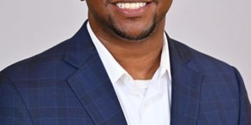 Veteran HBCU administrator named new LeMoyne-Owen athletic director 2 Roderick Smothers Jr. HBCU LeMoyne-Owen
