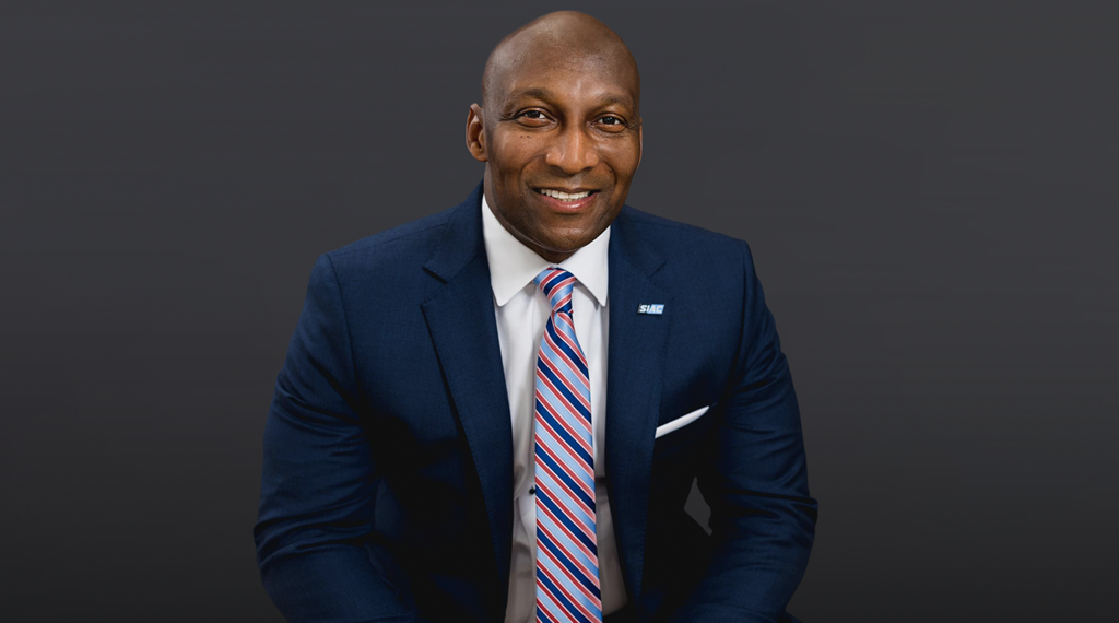 SIAC extends Commissioner Anthony Holloman's contract, adds women's flag football 1 SIAC, Anthony-Holloman