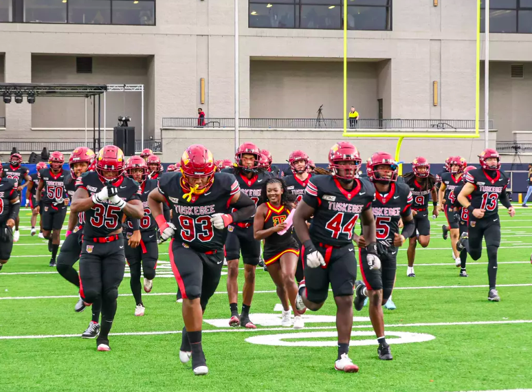 Tuskegee, Division II, SIAC