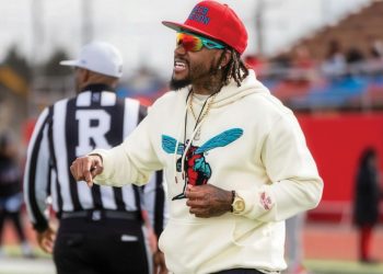 PWI coach says ‘no way’ he endorses DeSean Jackson-like work hours