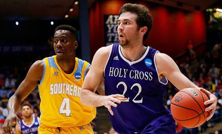 Southern Falls To Holy Cross In NCAA First Four