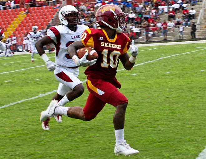 Tuskegee Remains Unbeaten with 38-7 Rout Over Lane