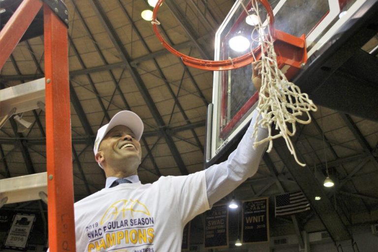 How a 6-5 regular season set the tone for Prairie View A&M’s Byron Smith