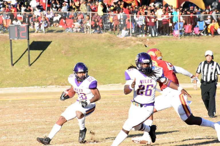 Miles wins SIAC West, Tops Tuskegee 20-6