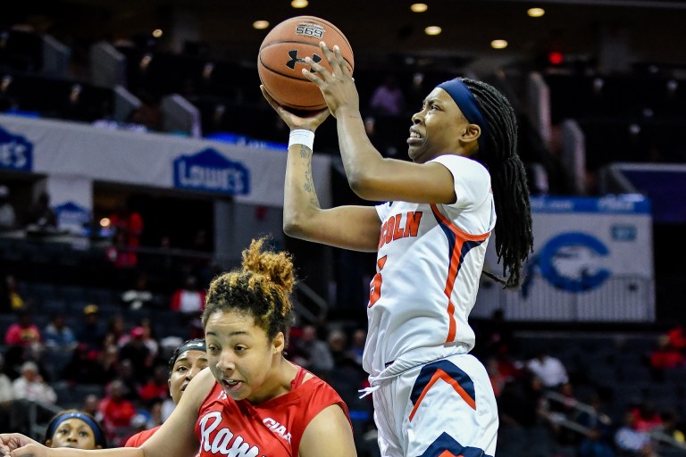 Former Lincoln University (PA) basketball standout Kwanza Murray signs professional contract