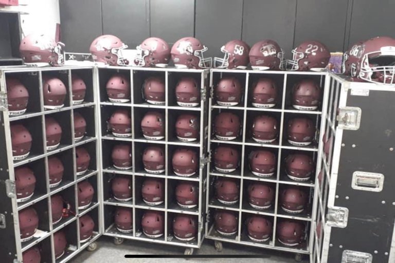 Pro Football Hall of Famer Michael Strahan makes donation to alma mater Texas Southern