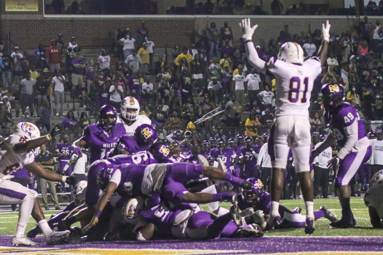 Benedict upsets Miles College, 24-21