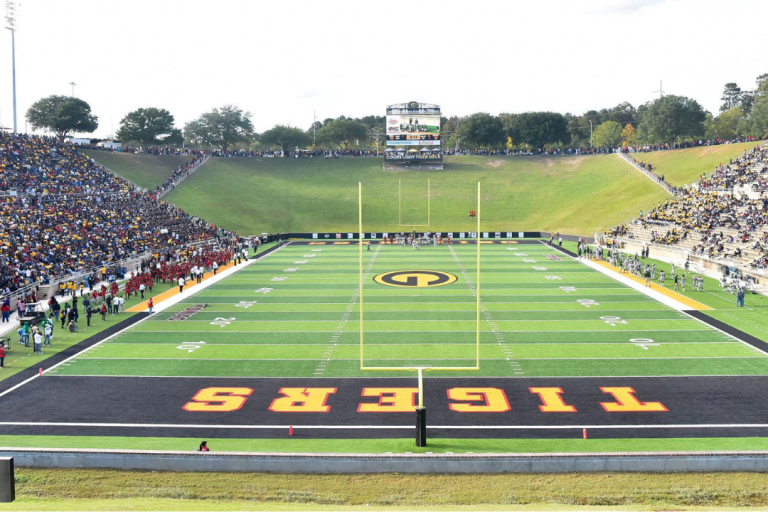 Tony Hull, longtime FBS coach, named Grambling State offensive coordinator