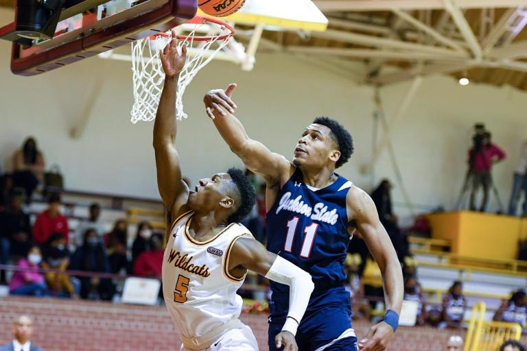 Former 3-time SWAC Defensive Player of the Year transferring to Ole Miss