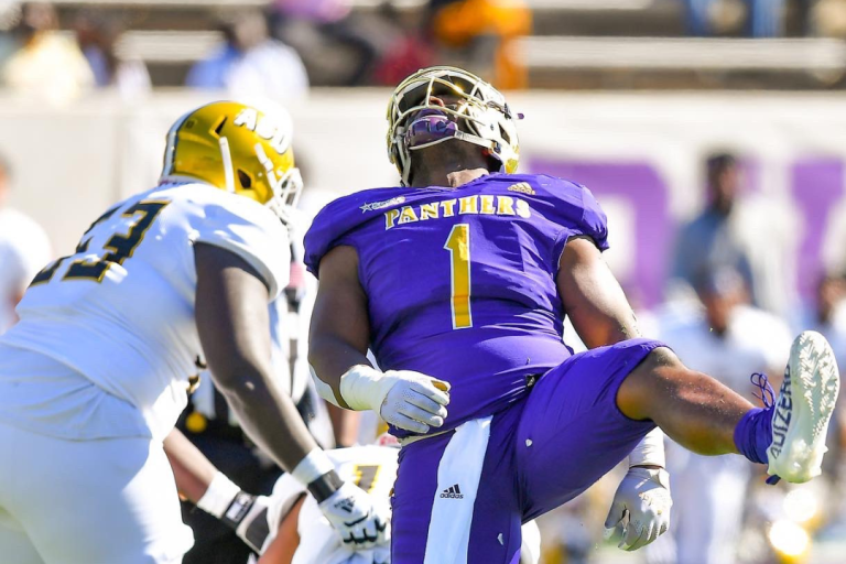 Former Prairie View A&M DL Jason Dumas transfers to Southern