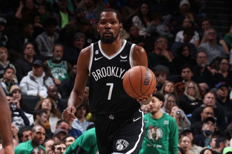 Kevin Durant donates $500,000 to help renovate Bowie State basketball gym