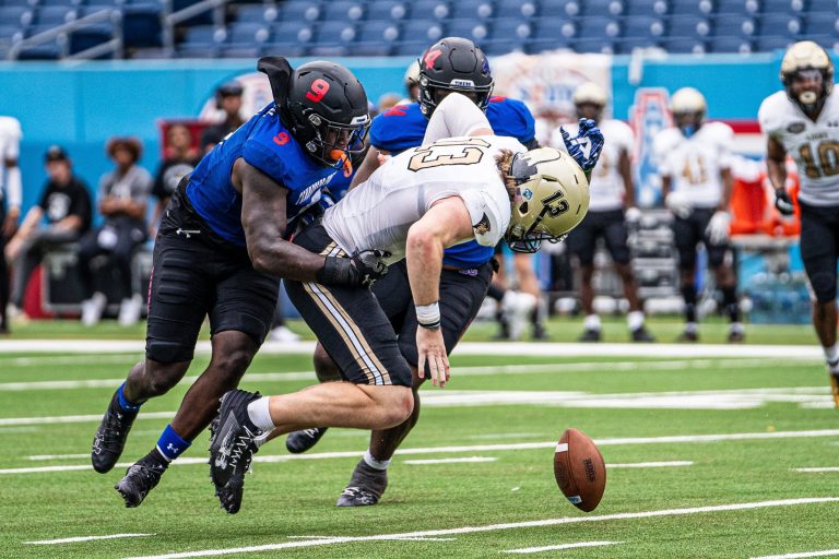 Tennessee State Buck Buchanan Award winner transfers to FBS school