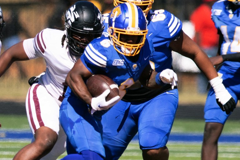 Fort Valley State wins rain-soaked inaugural Florida Beach Bowl