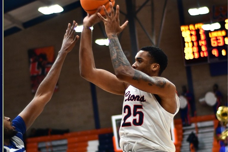Lincoln (PA) beats Elizabeth City State on buzzer-beater. See the shot