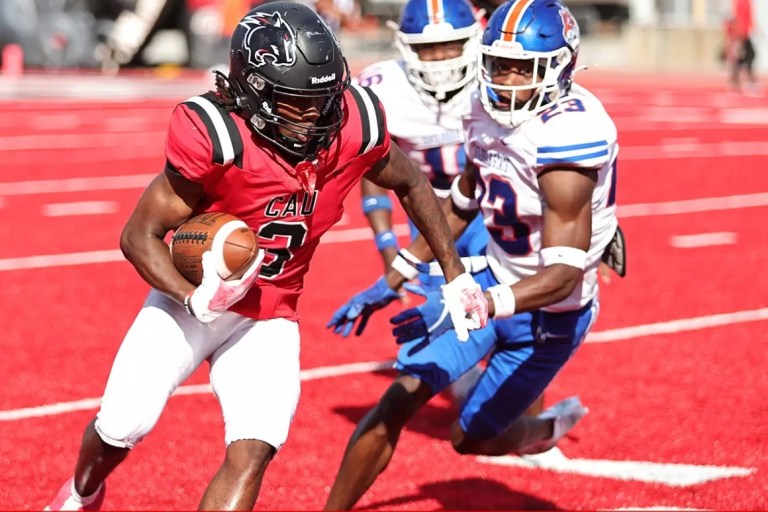 Clark Atlanta scores go-ahead touchdown to beat Fort Valley State 26-21