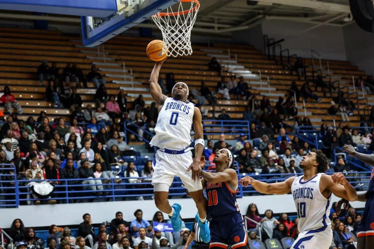 Fayetteville State rides second-half avalanche into CIAA championship game