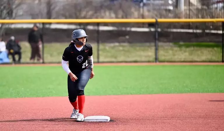 Howard softball takes over first place in the MEAC with weekend sweep