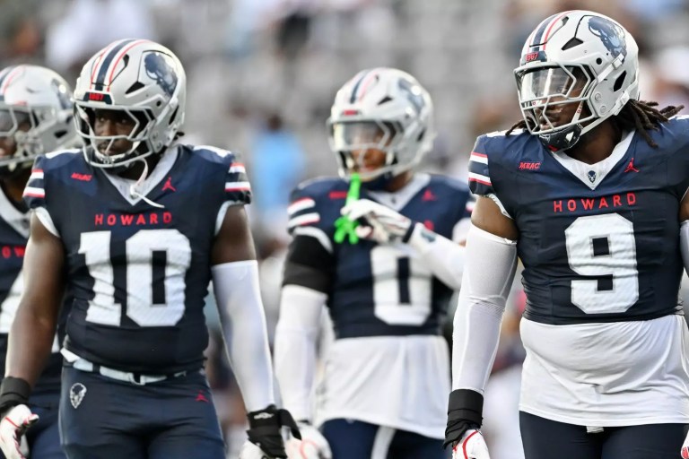 Howard defense punishes Hampton in 27-13 win